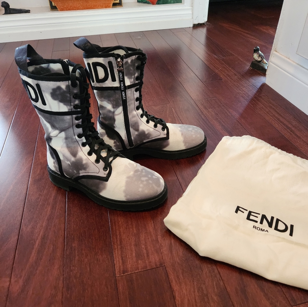 Fendi Floral Combat Boots 7 37